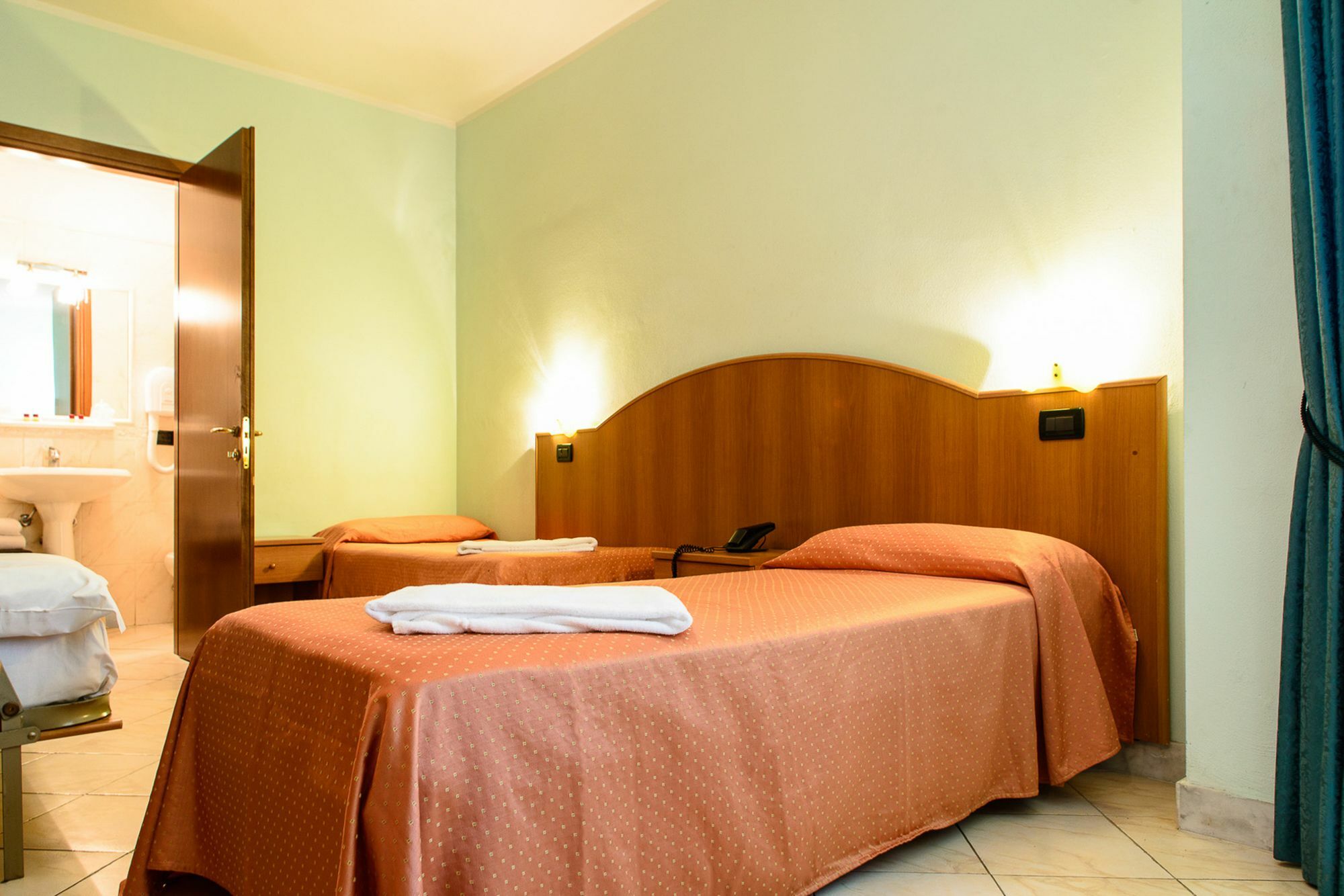 Hotel Villa Adriana Viareggio Extérieur photo